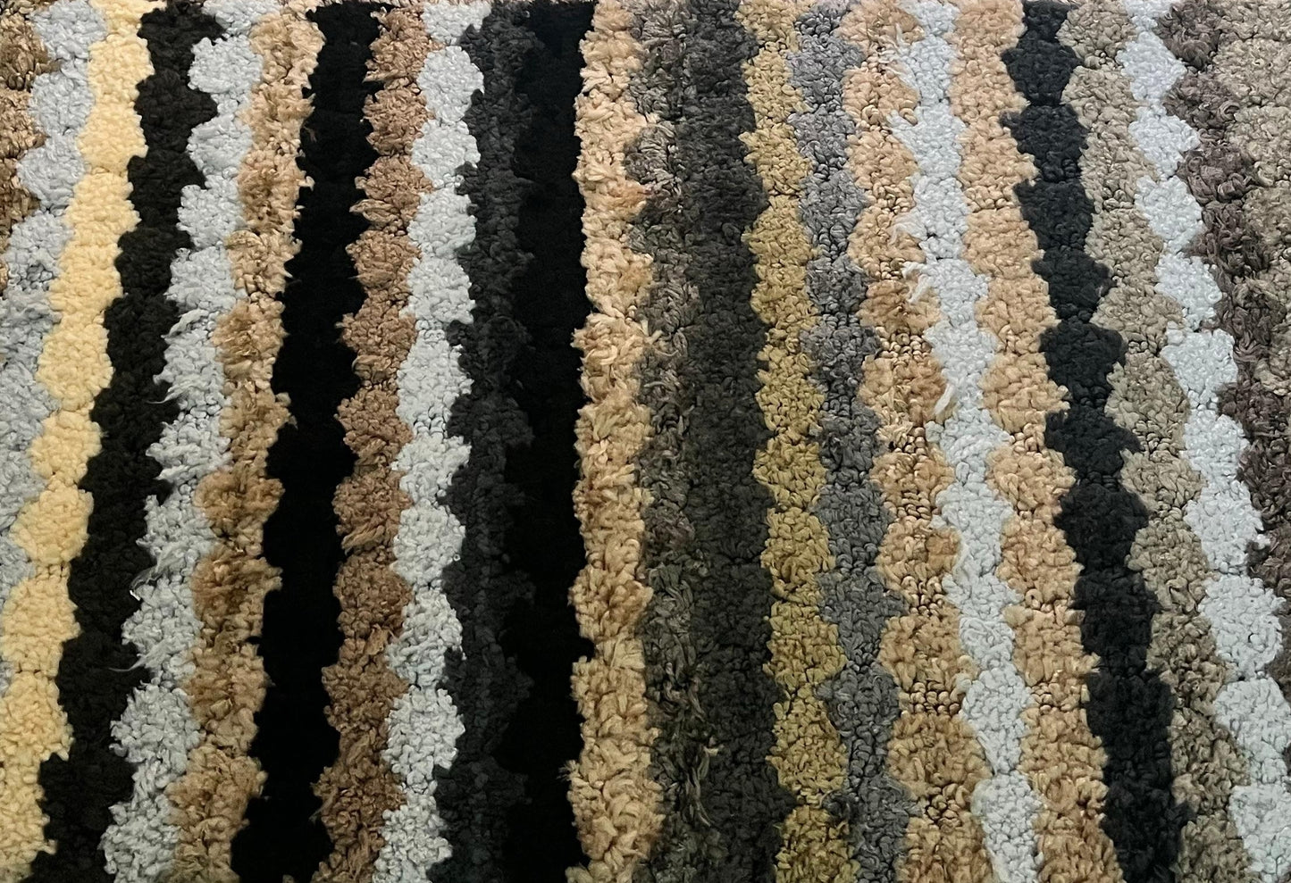 Plush Absorbent Striped Bath Mat (40x60 CM)