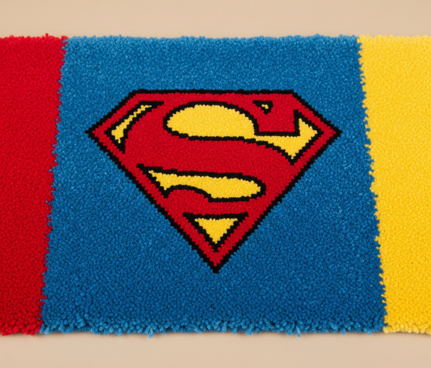 MAKE YOUR OWN SUPER-HERO / DISNEY RUGS