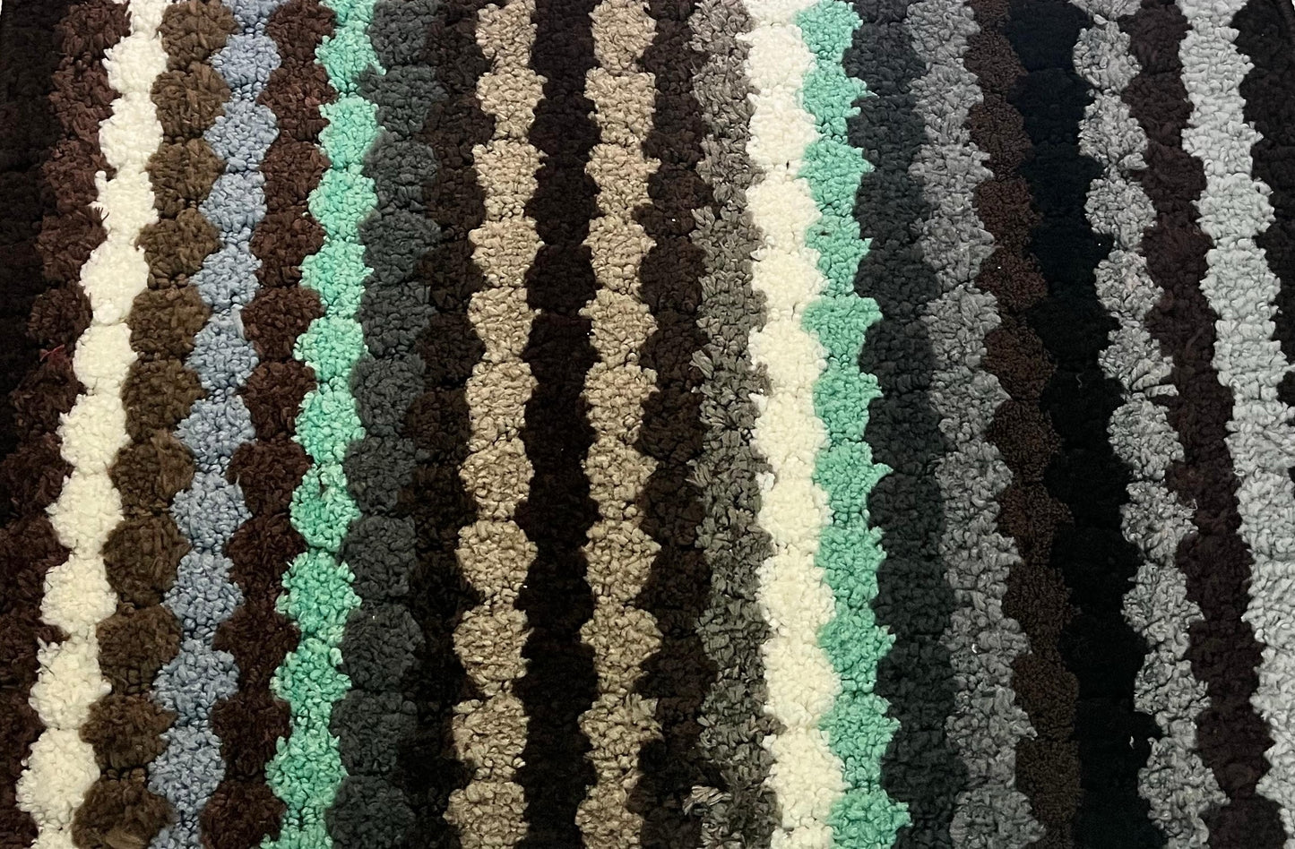 Plush Absorbent Striped Bath Mat (40x60 CM)